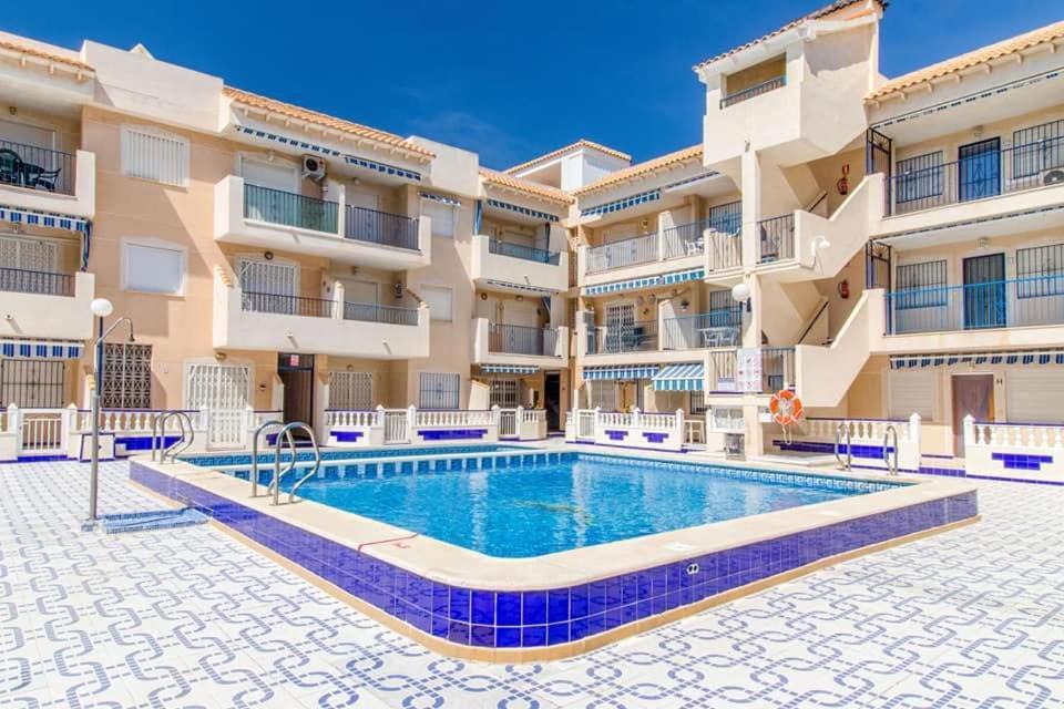 Raxi Apartment Torrevieja Exterior photo